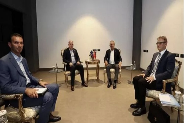 Bakan Çavuşoğlu, Kosova Bölgesel Kalkınma Bakanı Damka ile görüştü