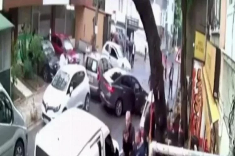 Aşırı hızlı otomobilin sürücüsü caddeyi birbirine kattı