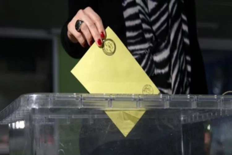HDP kapatılırsa oylar kime gidecek? Ünlü anketçi açıkladı