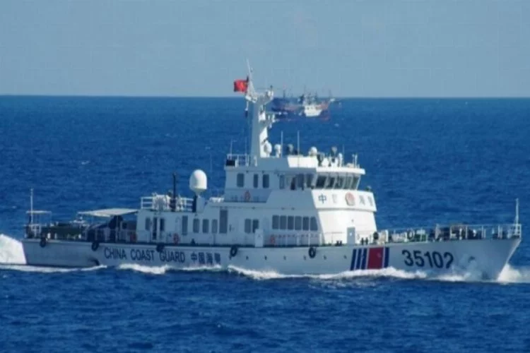 Çin gemileri Japonya kara sularını ihlal etti