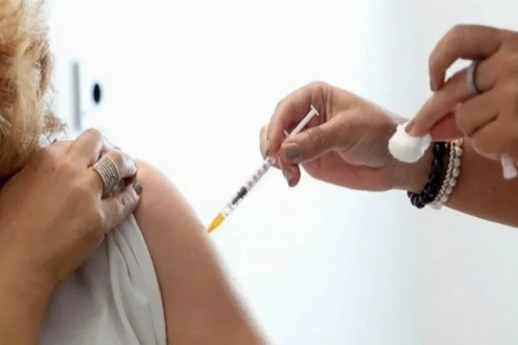 Bakan Koca: 1 milyon 34 bin 135 doz aşı yapıldı