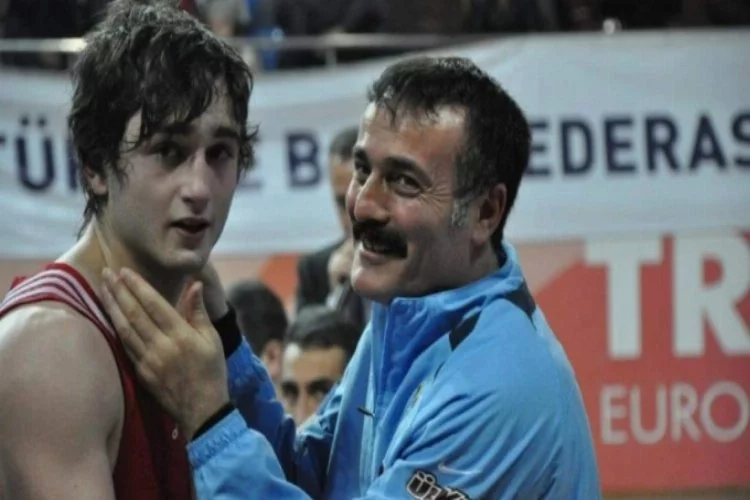 Avrupa şampiyonu eski milli boksör Bursa'daki evinde ölü bulundu!