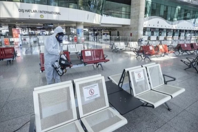 Esenboğa Havalimanı'nda bayramın ilk günü 25 bin yolcu ağırlandı