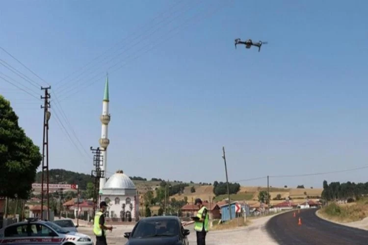 Jandarma ekipleri drone destekli uygulama yaptı