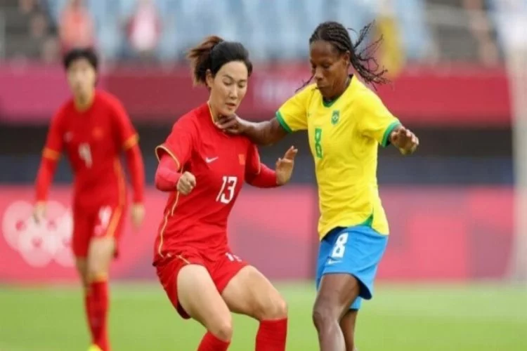2020 Tokyo Olimpiyat Oyunları'nda kadın futbolu başladı