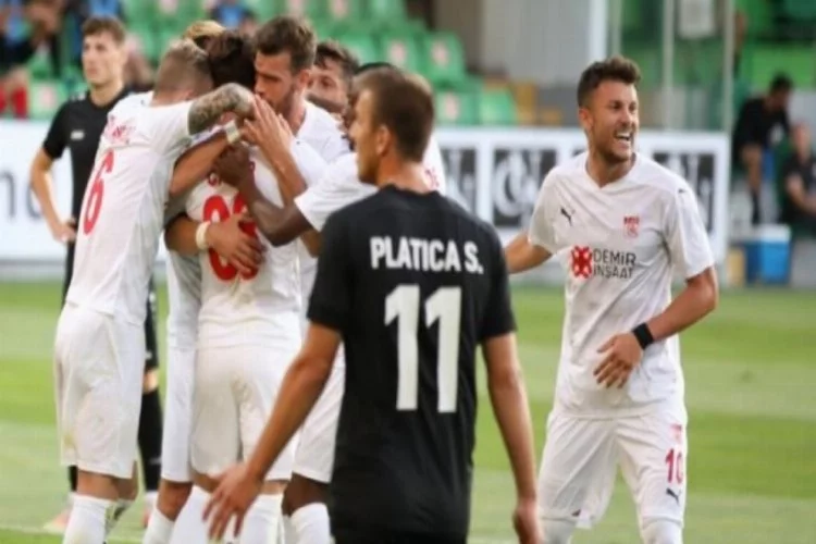Sivasspor, Petrocub'u Moldova'da 1-0 mağlup etti