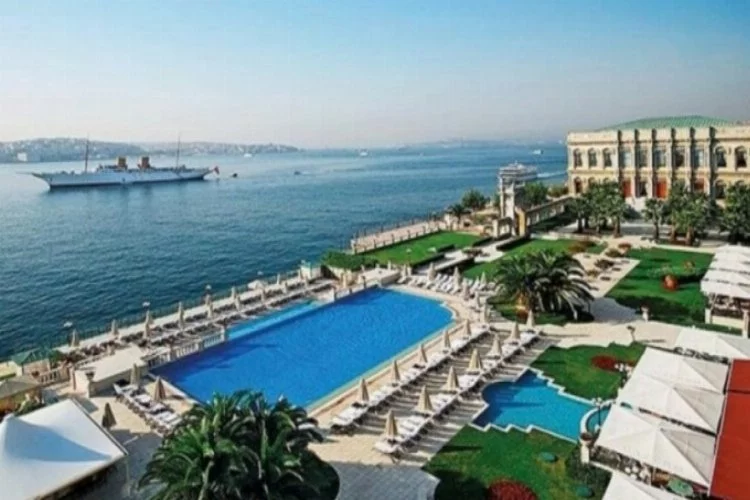 Boğaz'da havuz keyfi günlük 1500 lira!