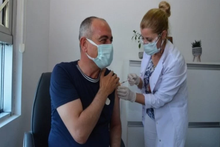Bursa Gemlik Belediye Başkanı Sertaslan'dan aşı çağrısı