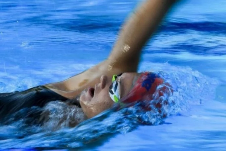 Yüzmede Viktoria Zeynep Güneş elendi