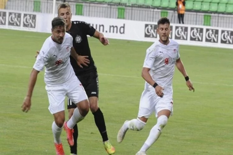 Sivassporlu taraftarlardan Petrocub maçına yoğun ilgi