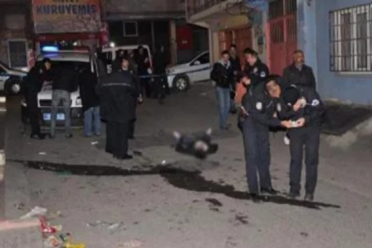 Bursa'da sokak ortasında dehşete düşüren cinayet