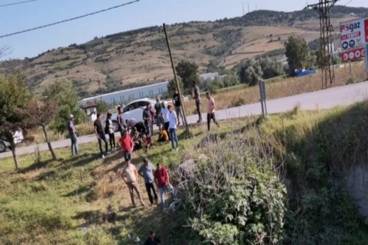 Bursa'da işçileri taşıyan minibüs dereye uçtu: 5 yaralı