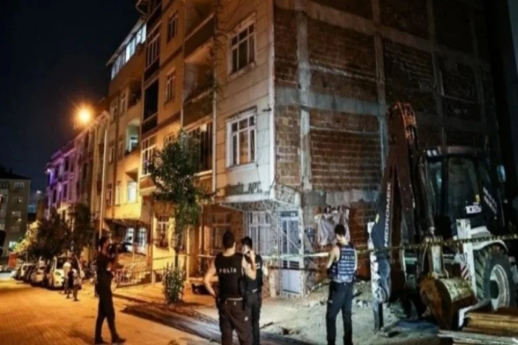 İstanbul Sultangazi'de iki bina çökme riski nedeniyle boşaltıldı