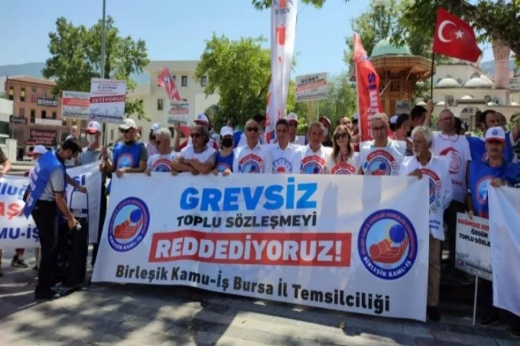 Bursa'da EĞİTİM-İŞ'ten, zam ve özlük hak talebi
