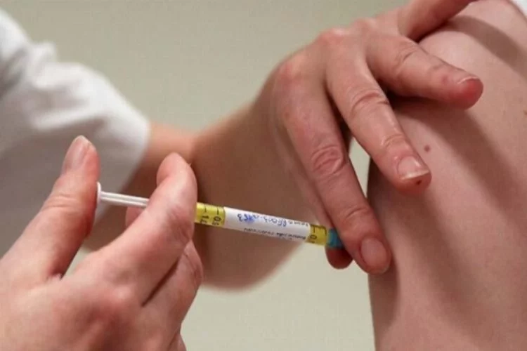 Belçika'da çift doz aşı olanların oranı yüzde 70'i aştı