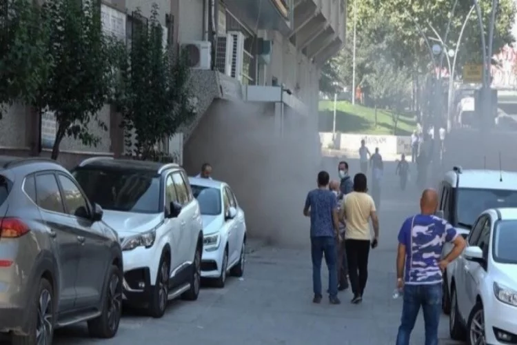 İstanbul'da elektrik panosunda çıkan yangın paniğe neden oldu