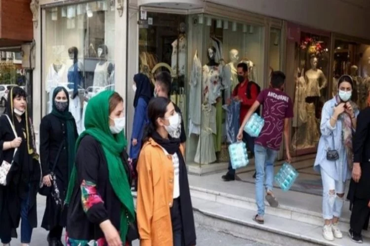 İran koronavirüs mücadelesinde zorlanıyor