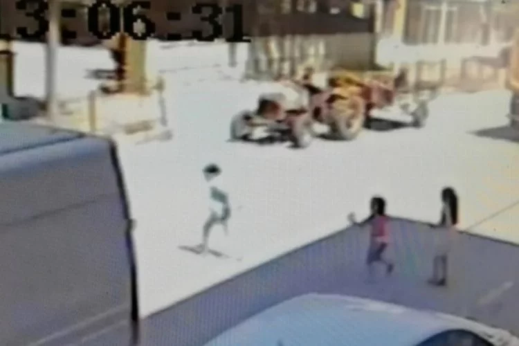 Bursa'da 7 yaşındaki öğrenci marketten okula dönerken traktörün altında kaldı!