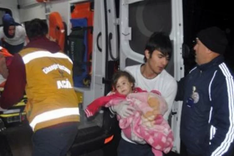 Bursa'daki korkunç kazada bebek takla atan araçtan fırladı
