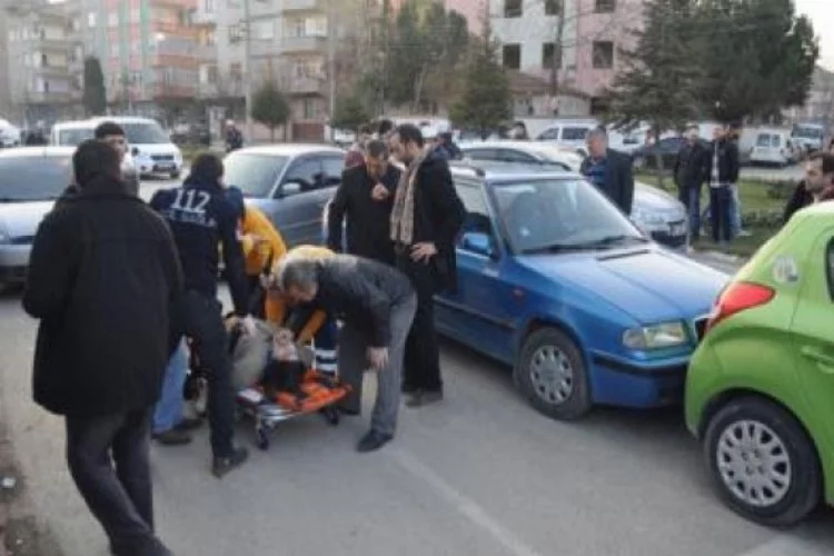 Bursa'daki zincirleme kazada ölümden döndüler