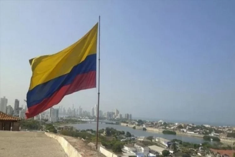 Kolombiya'da petrol sahasına saldırı sonrası sızıntı meydana geldi