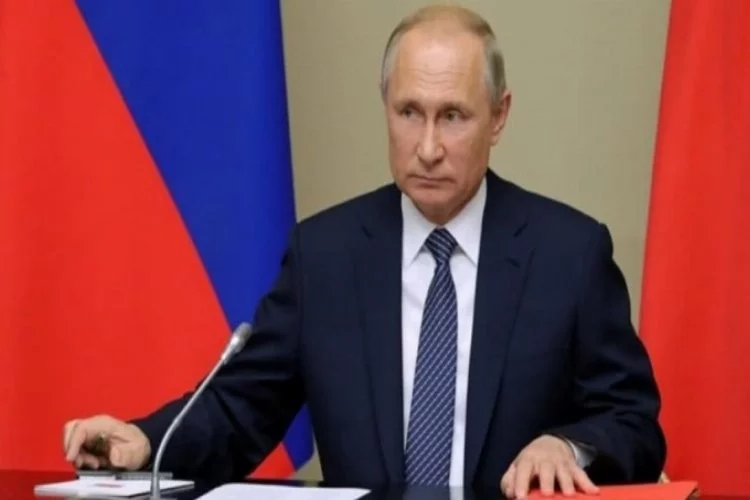 Rusya lideri Putin karantinaya girdi