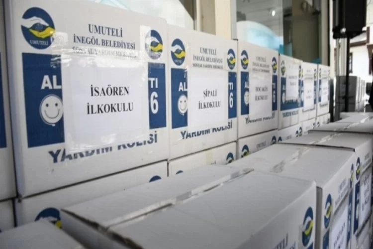 Bursa İnegöl Belediyesi'nden 1500 öğrenciye kırtasiye yardımı