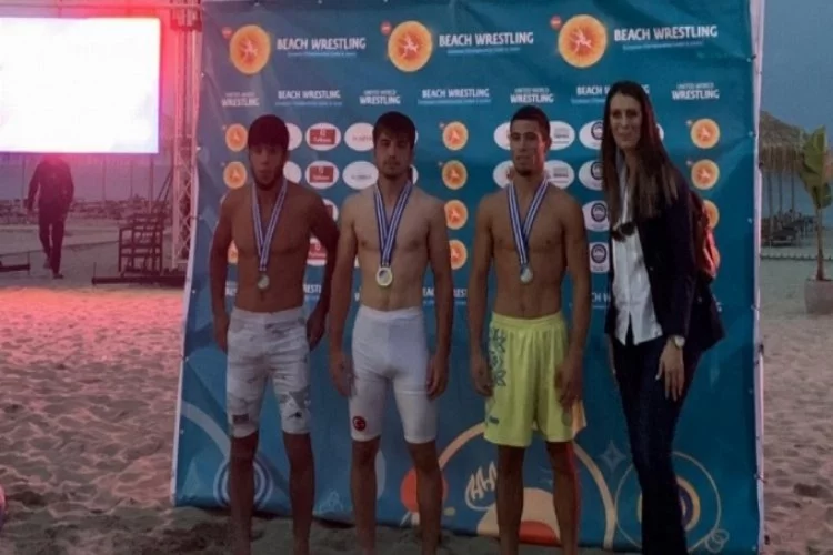 Bursa Büyükşehir Belediyesporlu Ali Zor Avrupa şampiyonu