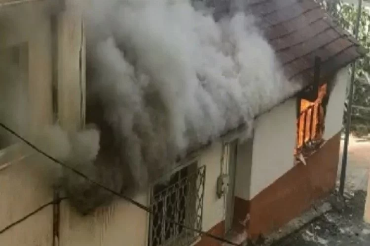 Bursa'da tinerci evi yaktı, mahalleyi birbirine kattı!