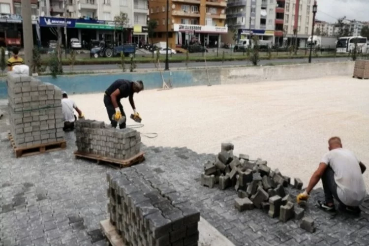Bursa Orhangazi Zeytinciler Çarşısı'nda parke çalışması başladı
