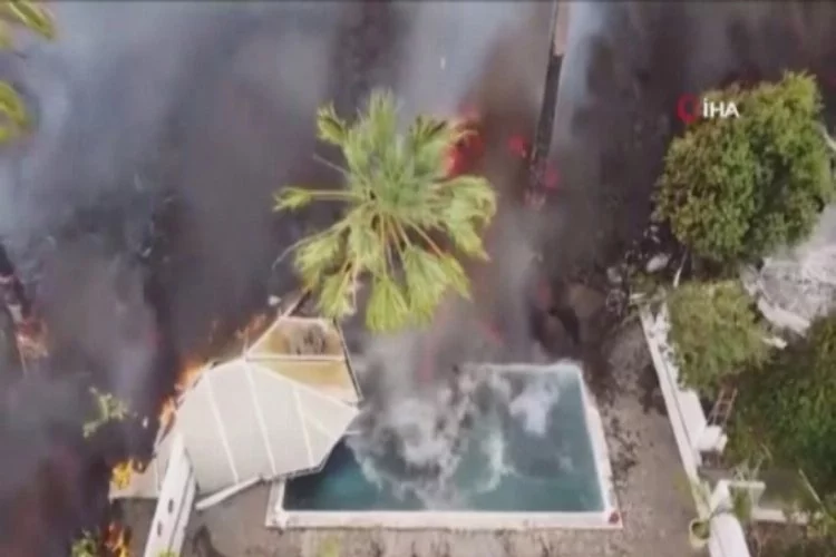 Kanarya Adaları'ndaki yanardağdan akan lavlar havuzu doldurdu