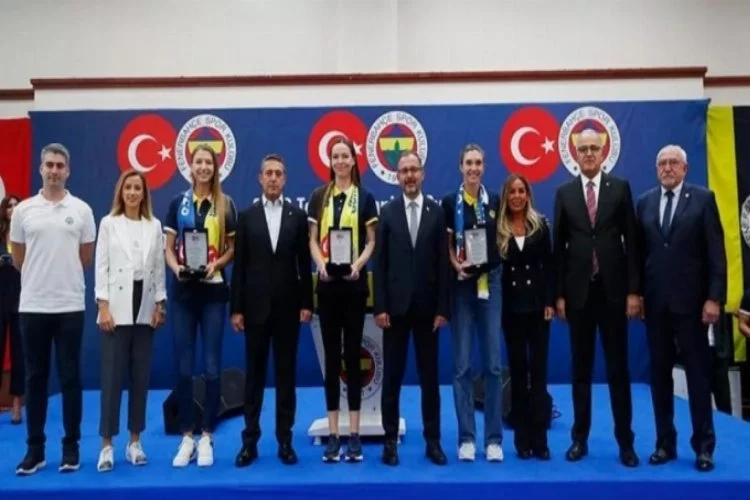 Kasapoğlu, Fenerbahçe'nin olimpik sporcularla buluşma etkinliğine katıldı