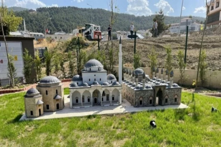 Balkan ülkeleri, Bursa'ya taşındı! Minia Balkantürk Parkı açıldı