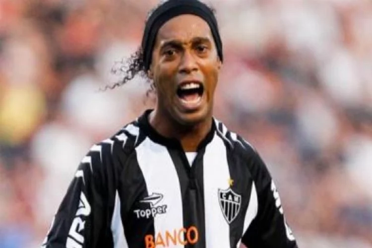 Ronaldinho Beşiktaş formasını giydi!