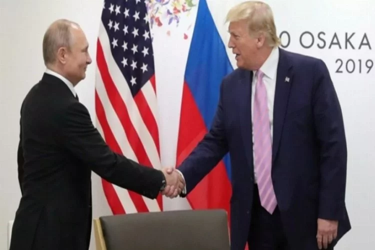 'Putin, Trump'la görüşmeye mahsus güzel çevirmenle geldi' iddiası