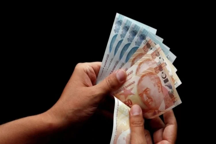 Türk lirası, Rus rublesi karşısında rekor düzeyde değer kaybetti