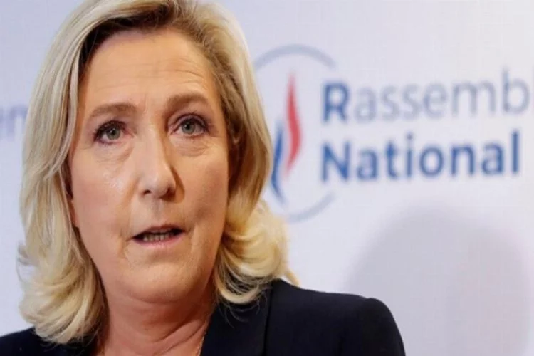 Le Pen cumhurbaşkanı seçilirse rüzgar türbinlerini kaldıracak