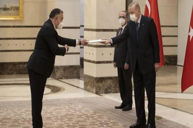Mammadov, Erdoğan'a güven mektubu sundu