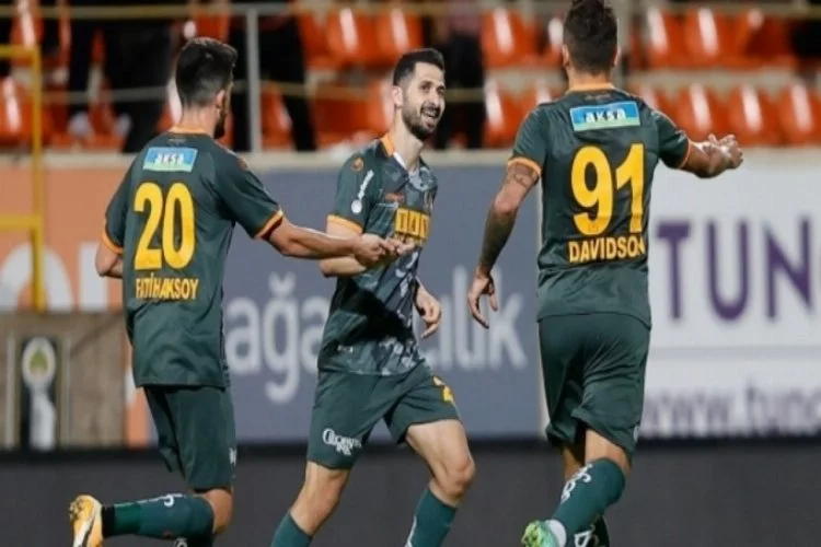 9 gollü maçta kazanan Alanyaspor