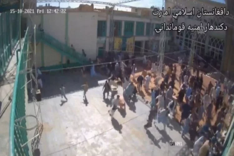 Afganistan'da camiye düzenlenen intihar saldırısının görüntüsü ortaya çıktı!