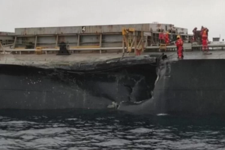 Marmara Denizi'nde iki gemi çarpıştı
