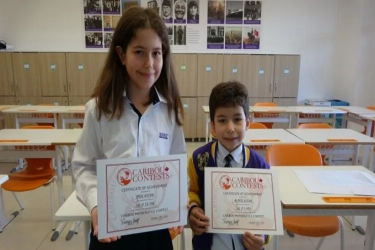 Bursalı iki kardeş, Kanada'daki matematik yarışmasında dünya şampiyonu oldu!