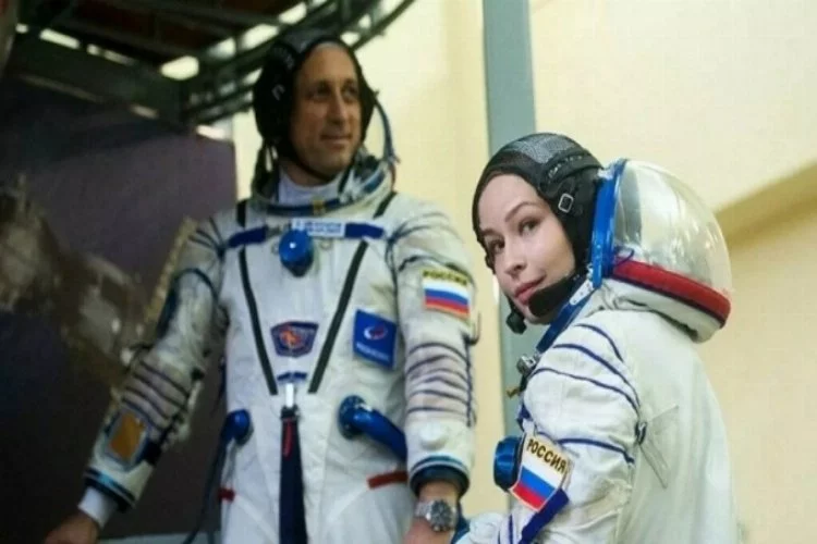 İlk uzay filmi için UUİ'ye giden Rus ekipten cerrahi operasyon deneyi