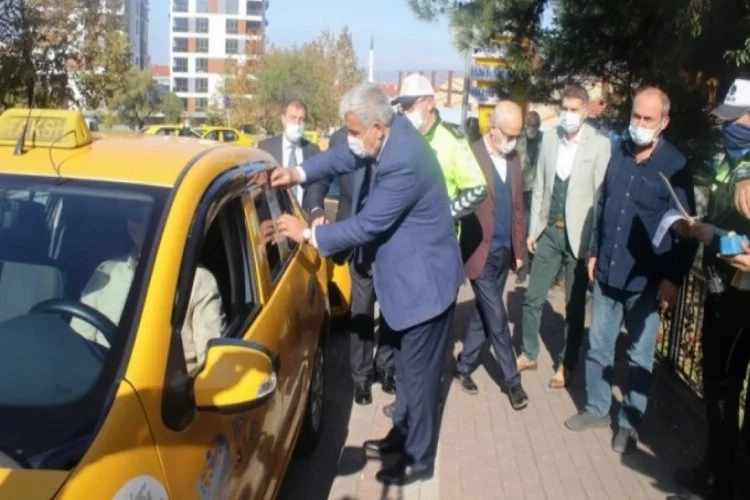 Bursa Şoförler ve Otomobilciler Esnaf Odası Başkanı Topçu'dan taksicilere '12 kural' uyarısı