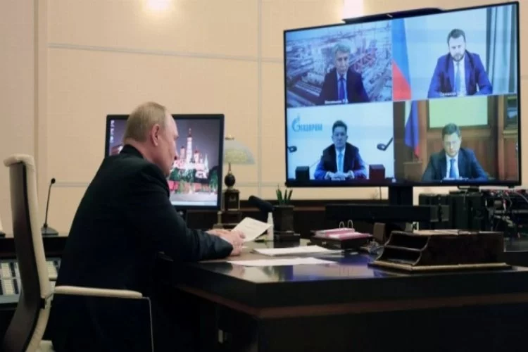 Putin: Rusya ve ASEAN ülkelerinin ana küresel sorunlara ilişkin tutumları birbirine yakın