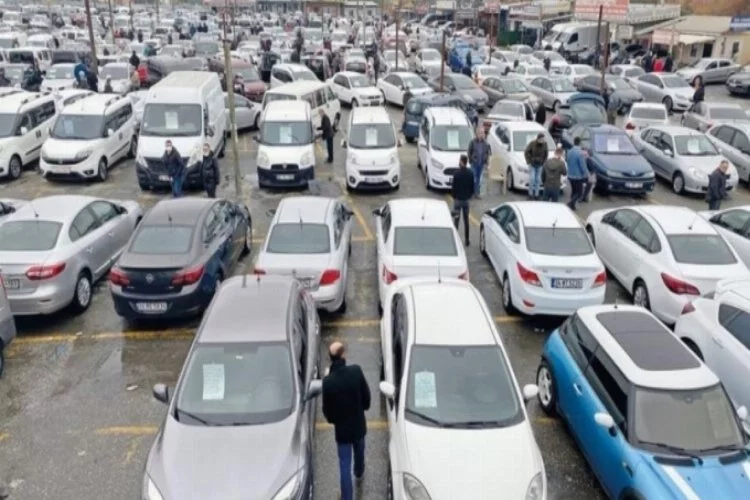 Sıfır araç bulamayan vatandaş, oto pazarına akın etti!