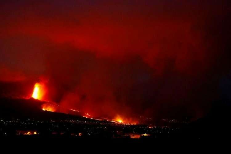Kanarya Adaları'nda yanardağ patlamaların şiddeti arttı