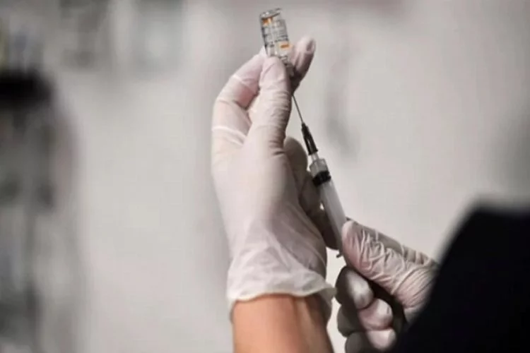 Flaş karar: Aşı olmayan devlet hizmetlerinden yararlanamayacak