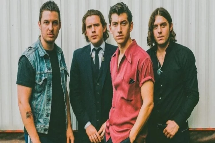 Arctic Monkeys İstanbul 2022 bilet fiyatları belli oldu!
