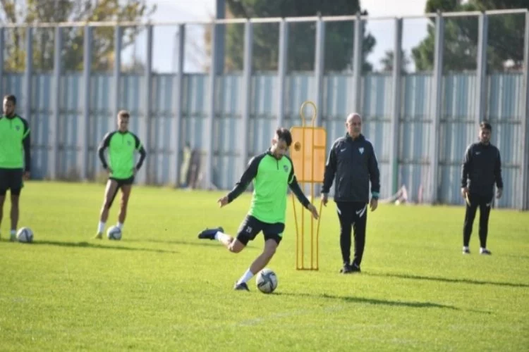 Bursaspor'da Gençlerbirliği maçı hazırlıkları tamamlandı